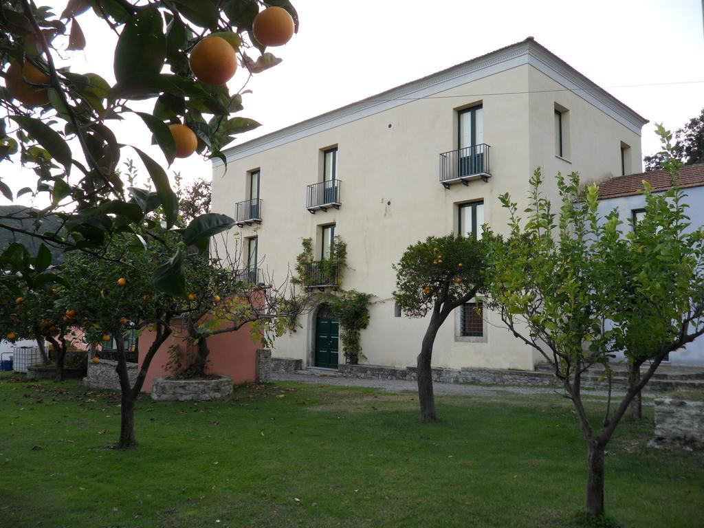 Barone Gr Macri Agriturismo Modi Джераче Экстерьер фото